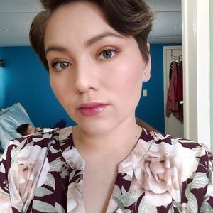 Meet your Posher, Abigail